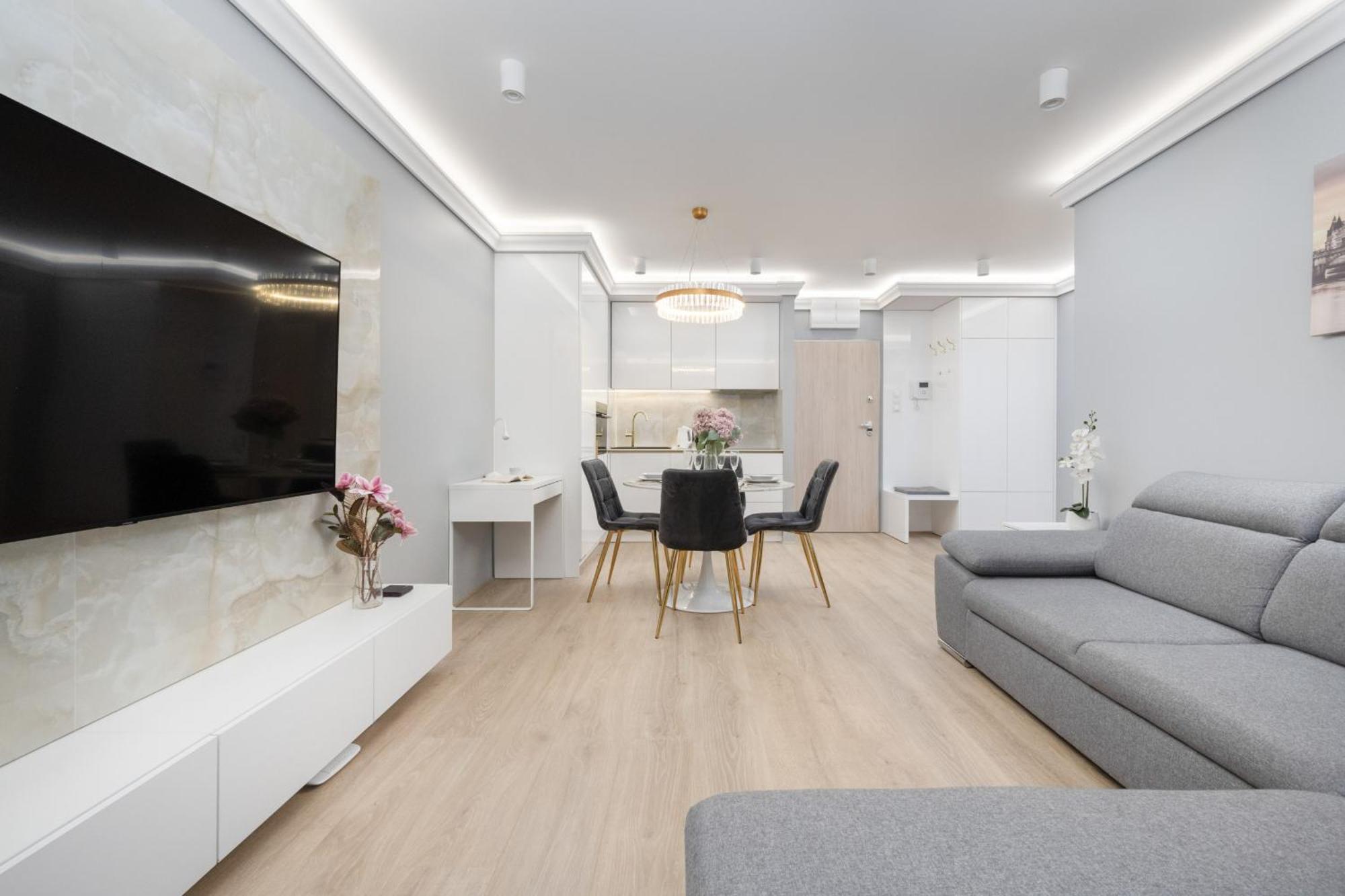 Elegant Apartment With Balcony By The Oder River In Wroclaw By Renters Prestige Exterior foto